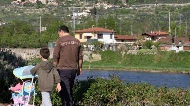 Tagliata la siepe di viale Galilei