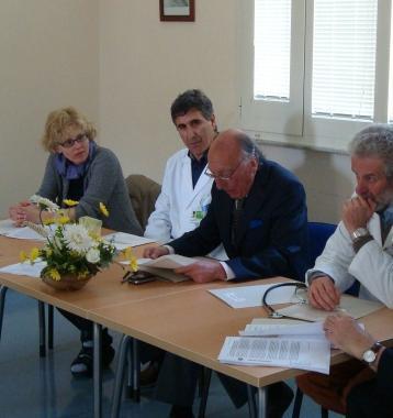 La presentazione Al centro Renzo Cosci 