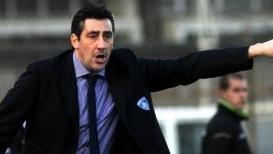 Nella foto a sinistra il tecnico azzurro Alfredo Aglietti Qui sopra il presidente genoano Enrico Preziosi