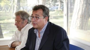 <b>INCONTRO.</b> Alcune immagini del vertice tra l’amministrazione comunale e i commercianti dei chioschi della pineta di Ponente