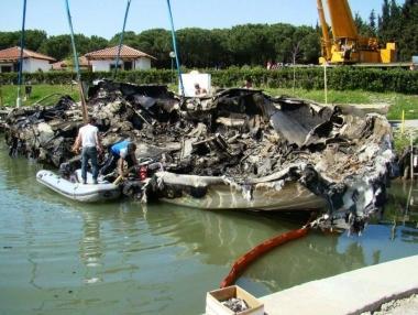 Uno dei relitti recuperati al Marina 3B 