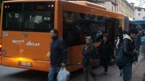 Sosta dei bus, commercianti contro il Comune