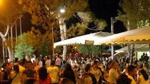 Giovani livornesi in fuga la sera Proposta IdV: locali aperti fino alle 3 di notte