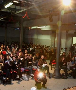 Uno spettacolo a Officina 