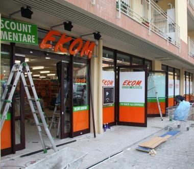 Il discount Ekom sulla Sarzanese  