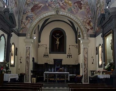 Don Giuseppino Romani e gli interni della chiesa di Santa Maria restaurati    