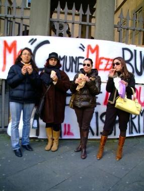 Una protesta contro il caro mensa  