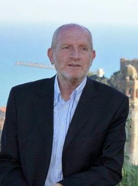 La carica dei 12 candidati in corsa con Farnetani