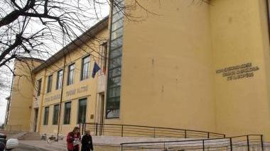 Le scuole medie Barsanti di Pietrasanta