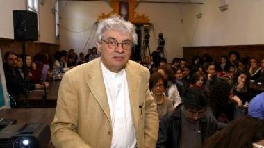 <b>FIRMA.</b> Mario Botta l’architetto svizzero italiano di fama mondiale ha tenuto una lezione al Centro arti visive di Pietrasanta