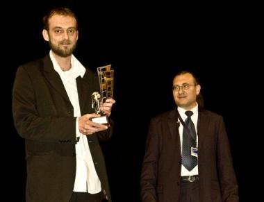 <b>PREMIATO.</b> Nicola Raffaet&agrave; premiato al video festival di Imperia       