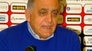 L’architetto Giovanni Valentini cerca acquirenti per la società; a destra una immagine del progetto per la realizzazione del nuovo stadio Porta Elisa (Vip)