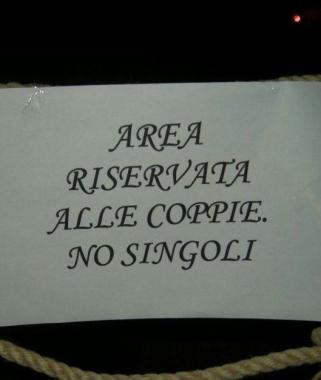 <b>LOASI DELLAMORE.</b> Nel resort di Roccastrada alcune stanze sono riservate alle coppie. Le camere dove ci sono i giochi erotici non hanno le porte e ognuna &egrave; dotata di un bagno privato per i clienti 