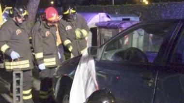 In fin di vita due giovani, feriti in un incidente con l'auto