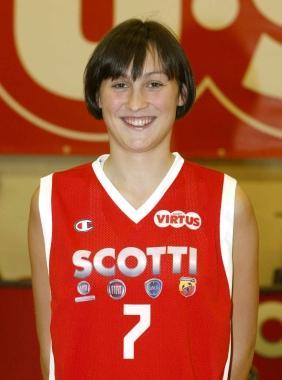 Guia Sesoldi &egrave; stata fra le grandi protagoniste della straordinaria stagione della Virtus Empoli Scotti Ha brillato anche nel match decisivo contro lo Sport Pisa mettendo a segno 13 punti 