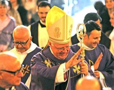 Il vescovo Mansueto Bianchi officer&agrave; i riti della Settimana Santa  
