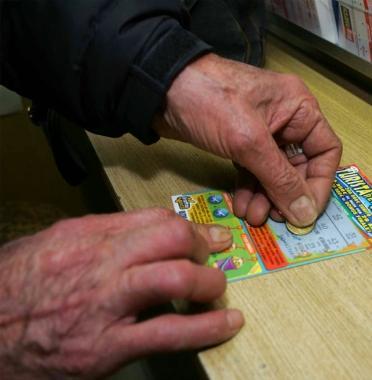 I pratesi spendono 961 euro a testa nei giochi pubblici 