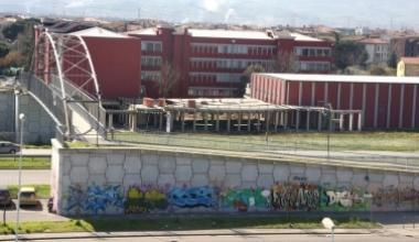 Litigio a scuola: ragazzo cinese con un pugno frattura la mascella ad un compagno