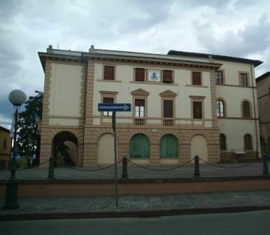 Il palazzo comunale di Altopascio 