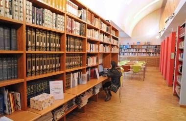 La biblioteca multimediale di piazza Agenore Fabbri     