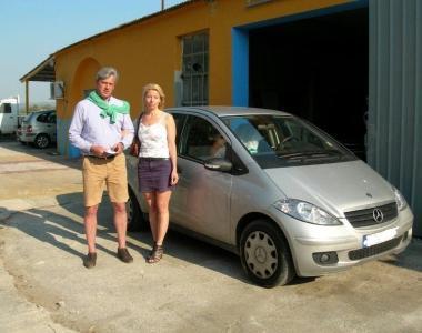 Martin Pentz, sindaco di Hellerhoop, con la sua compagna Britta Steeg     