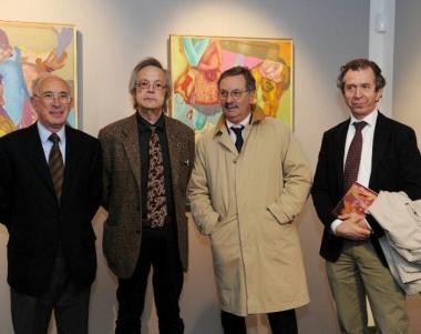Il momento inaugurale della mostra del pittore Fiori 