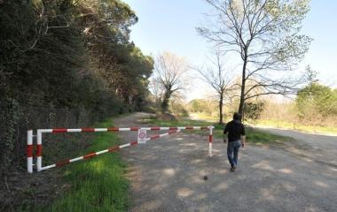 La sbarra che chiude la strada 
