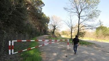 La sbarra che chiude la strada