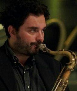 Paolo Scali al sassofono      