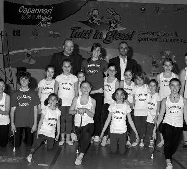 La squadra di twirling di Marlia (foto Bruno Lencioni) 