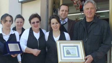 Yuri Sbrana e Alessandro Parra con Manuela Chelli e il suo staff 