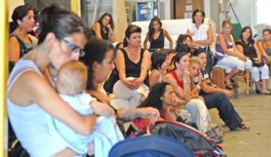 Lavoratrici della Kappa 2 in assemblea nellazienda di via Costaglia 