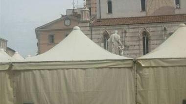 <b>GAZEBO. </b>Chiudono la vista