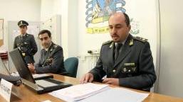 La conferenza stampa della Finanza sugli arresti