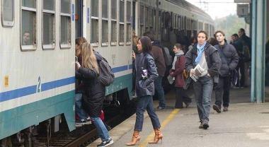 TRENI - ARRIVI E PARTENZE