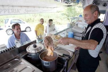 Slow Food organizza una cena a base di trippa 