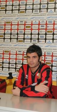 In alto Luca Hemmy per lui stagione finita sotto Pani al rientro dopo 2 turni di squalifica 