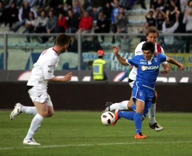 Lazione del rigore su Fernando Forestieri 