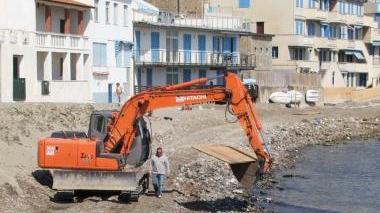Ruspe al lavoro a Salivoli