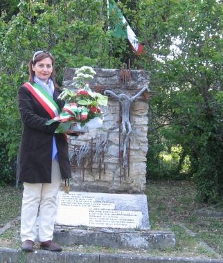 Lari rende omaggio al Campo degli Eroi