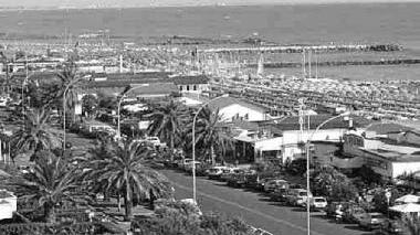 Una veduta della riviera apuana