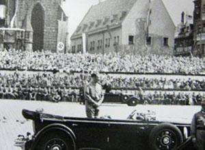 Consigliere del Pdl fa l'elogio di Hitler