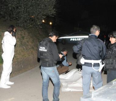 I rilievi sul luogo dell omicidio (Vip)   