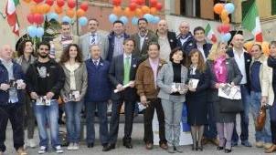 <b>FELICIONI.</b> In piazza Dante con le donne e gli uomini della sua lista