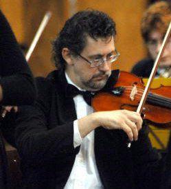 Il violino di Fei in chiesa a Follonica Quando la musica è pura spiritualità