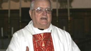 Il vescovo Gastone Simoni