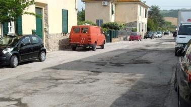 <b>BUCHE </b>in via Puglie: proteste dei cittadini
