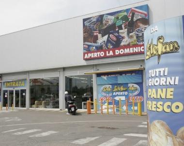 La sede di Stefan Cash&amp;Carry 