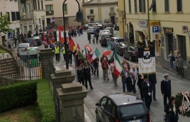 Il corteo per le vie di Fucecchio 