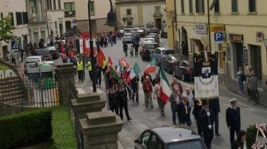 Il corteo per le vie di Fucecchio
